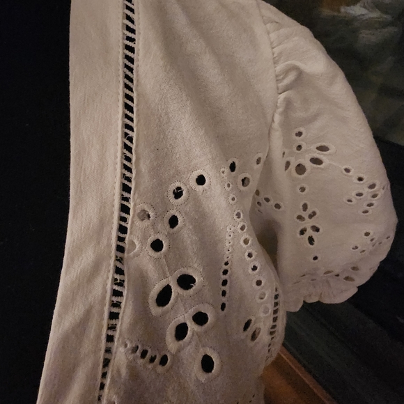 White Eyelet Blouse - Picture 4 of 4